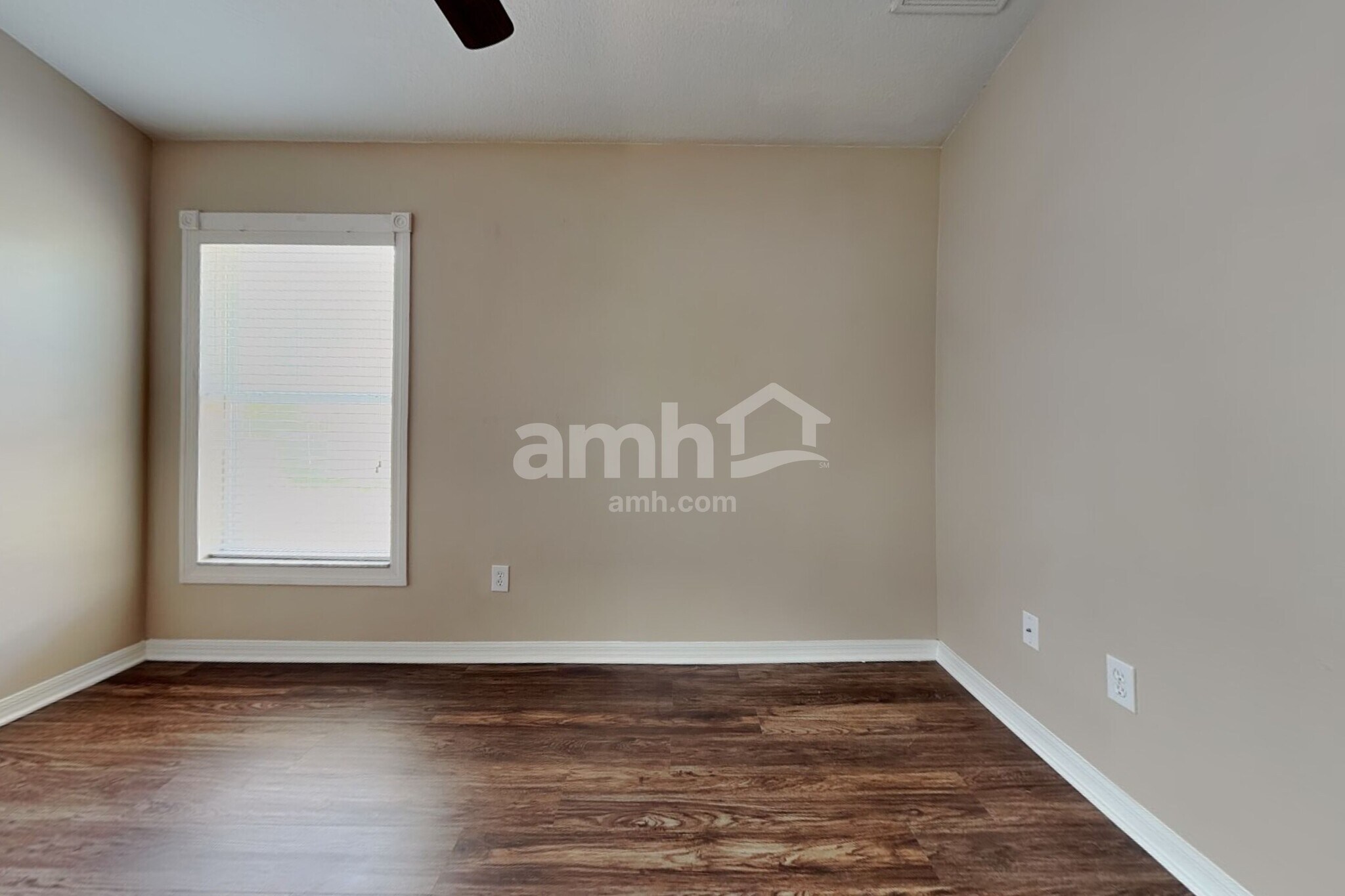 Building Photo - 18025 Cypress Bay Pky