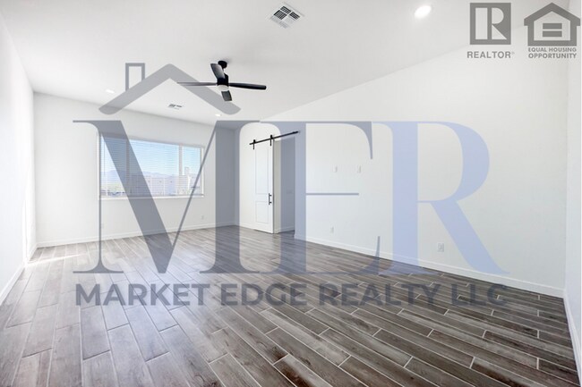 Building Photo - 3Bed/2.5Bath Home in Rio Verde/4 Car Garage! Ready for Immediate Move-In!