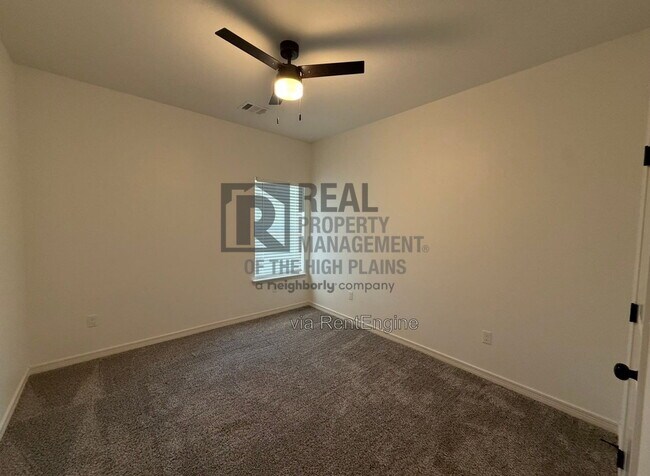 Building Photo - 2109 Freedom Dr