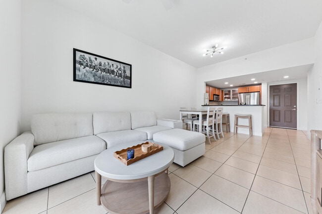 Building Photo - 610 Clematis St