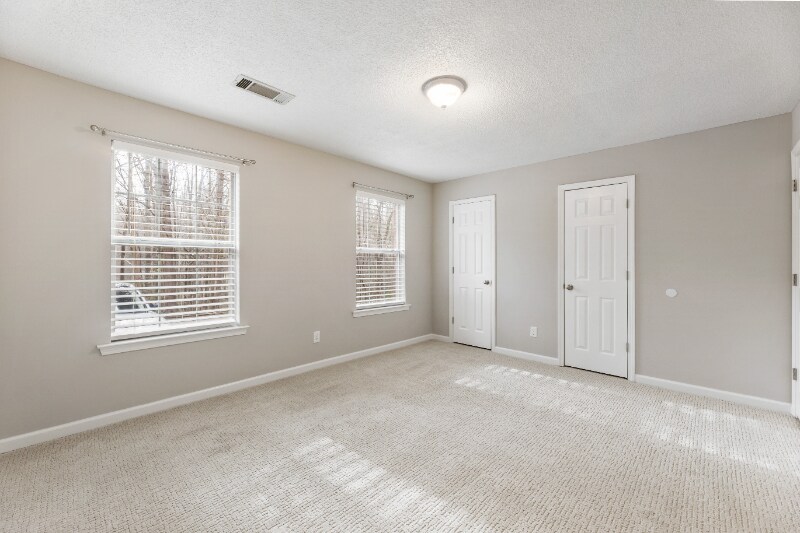 Building Photo - 4051 Hidden Hollow Dr