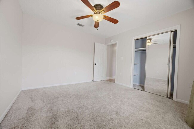 Building Photo - "Charming 4-Bedroom Shalimar Retreat- Power Included With Rent!"