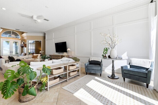 Building Photo - 1350 Pampas Way