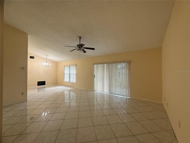 Building Photo - 12116 Medan Ct