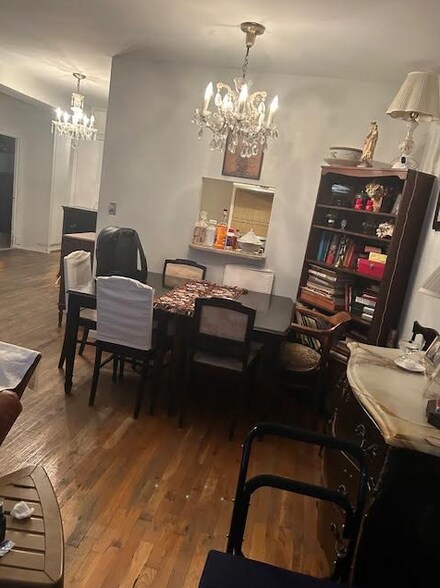 Building Photo - 44 E 12th St