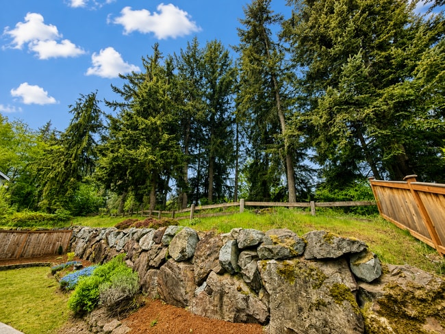 Building Photo - Rare First-Time Rental | Spacious 5BR + Office Cul-de-Sac Home Backing to Nature