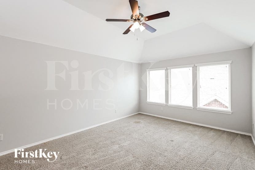 Building Photo - 10402 Golden Hearth Ln