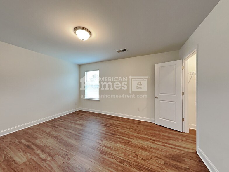 Building Photo - 119 Hazel Pk Dr