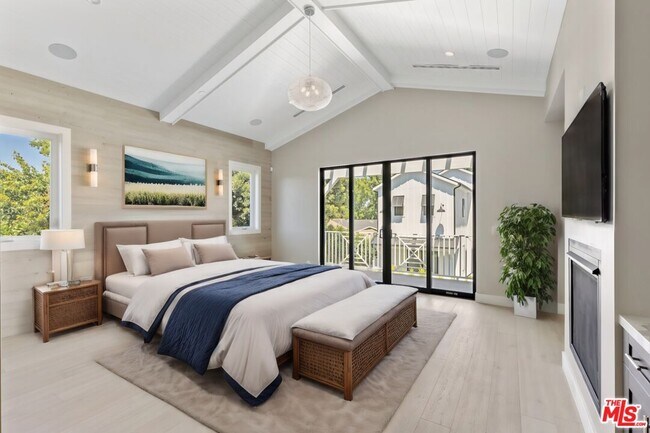 Building Photo - 15566 Chasmila Dr