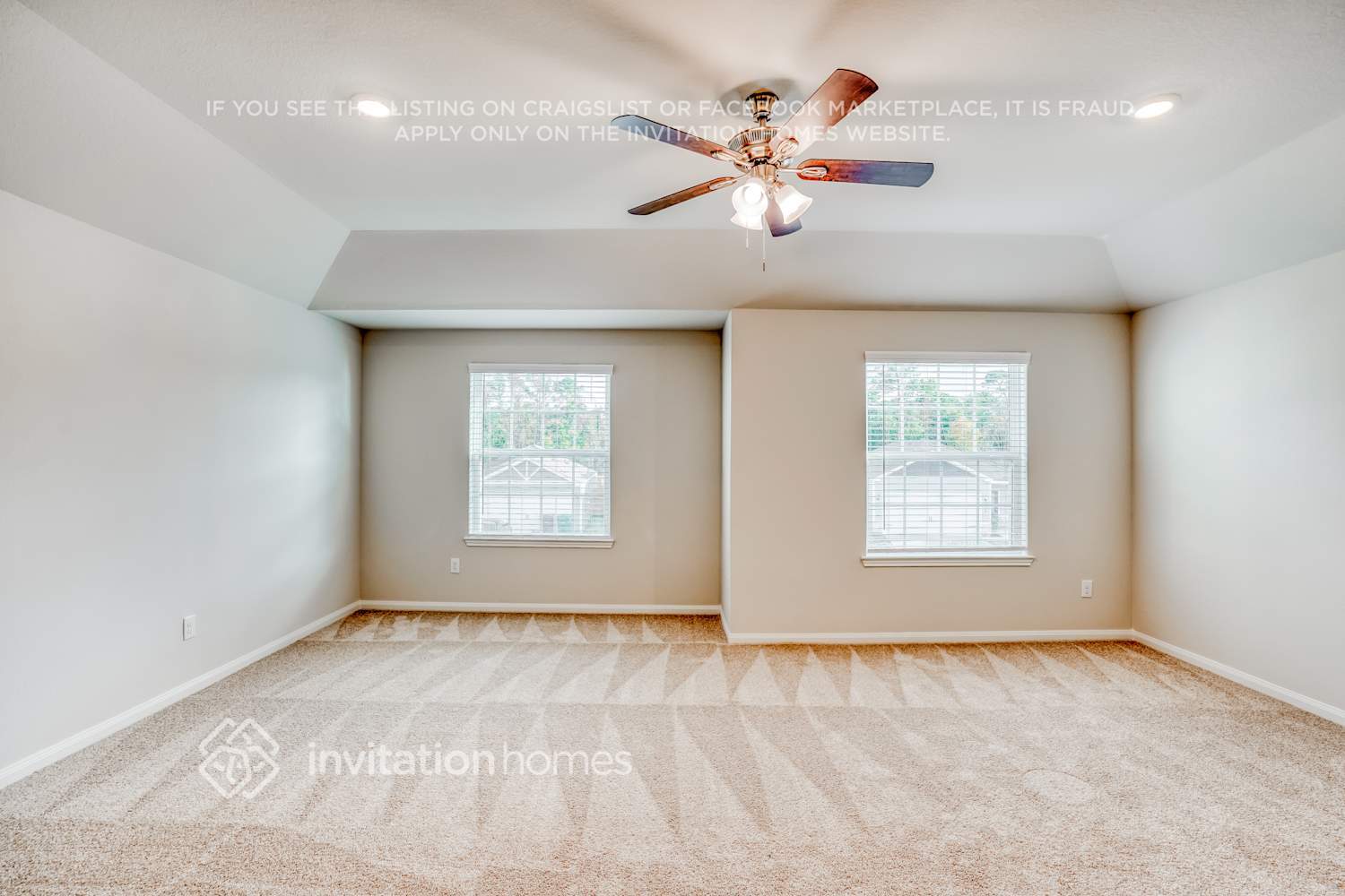 Building Photo - 8119 Sunberry Shadow Dr