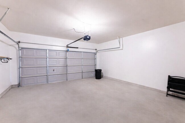 Building Photo - 11510 Alcott Dr