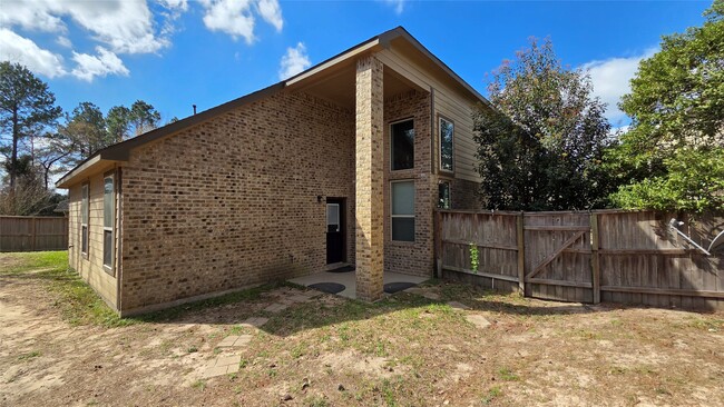 Building Photo - 119 Red Eagle Ct