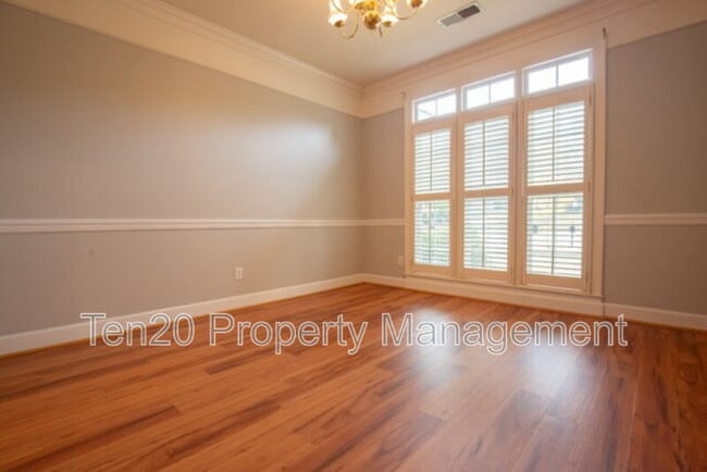 Building Photo - 4903 Champions Way