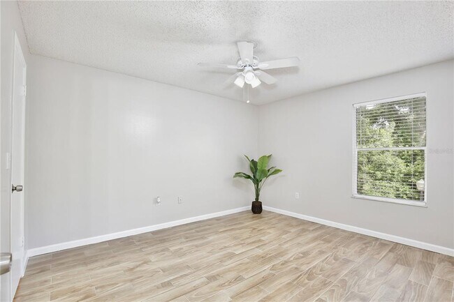Building Photo - 956 Salt Pond Pl