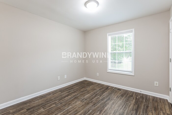 Building Photo - 208 West Bridge Dr
