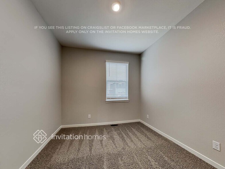 Building Photo - 10249 Castor Dr