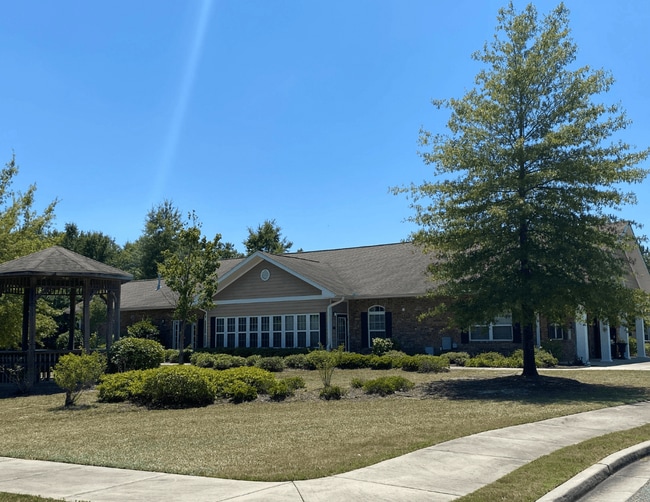 Building Photo - Rosewood Estates