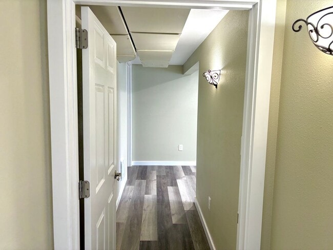 Building Photo - University Park Home with Finished Basemen...
