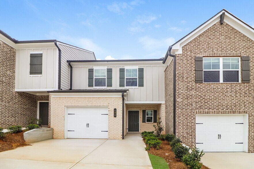 Building Photo - 104 Basswood Ln