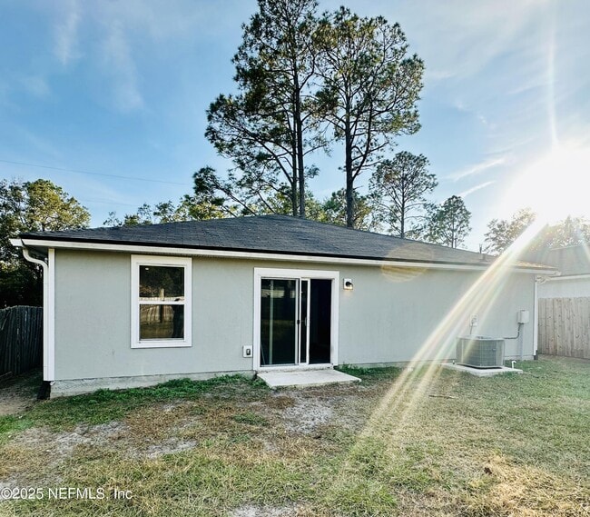 Building Photo - 8077 Nussbaum Dr