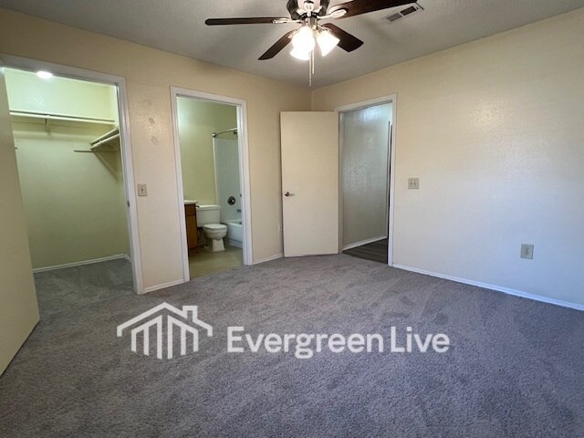 Building Photo - 102 Swing Ct