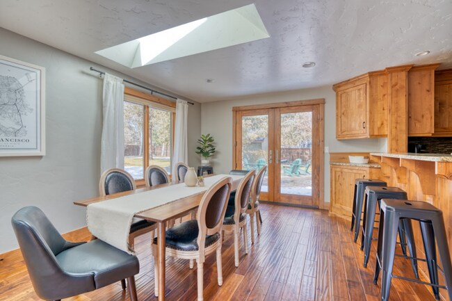 Building Photo - 61497 Orion Dr