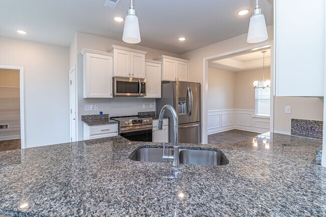 Building Photo - 110 Isleworth Ct
