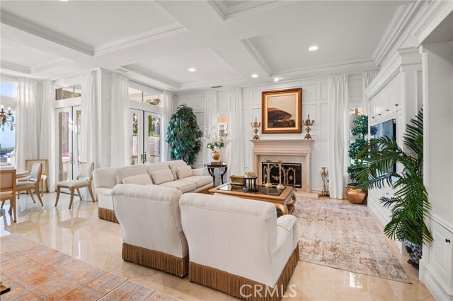 Building Photo - 7 Vista Luci