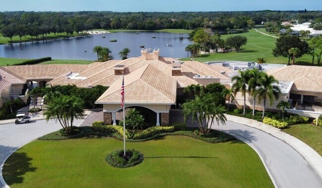 Building Photo - 5360 Hyland Hills Ave