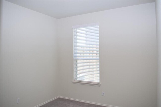 Building Photo - 951 Pepperbark Loop