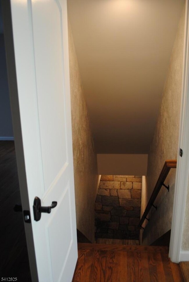 Building Photo - 51 Anderson Ave