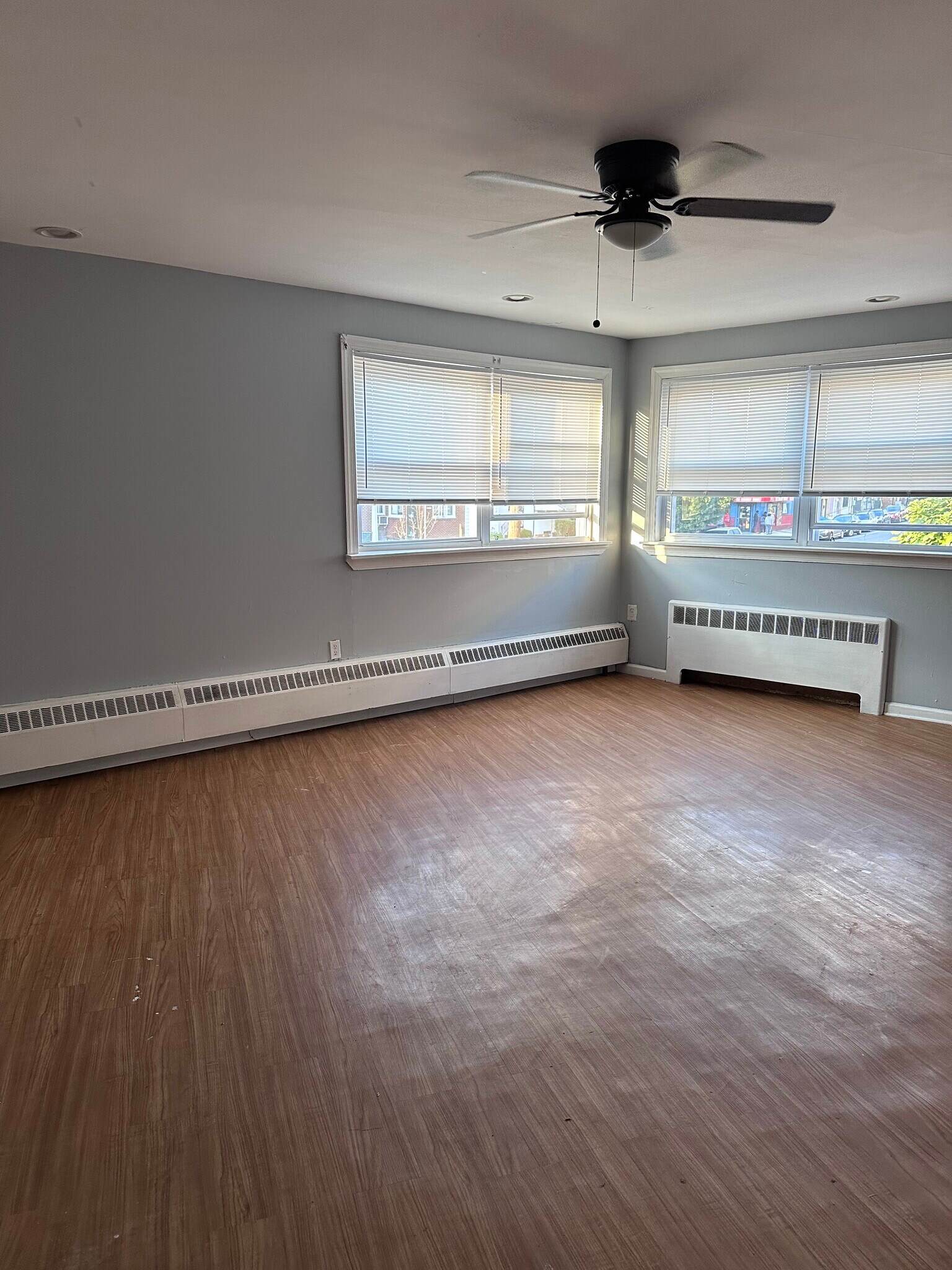 Building Photo - 6642 Lebanon Ave