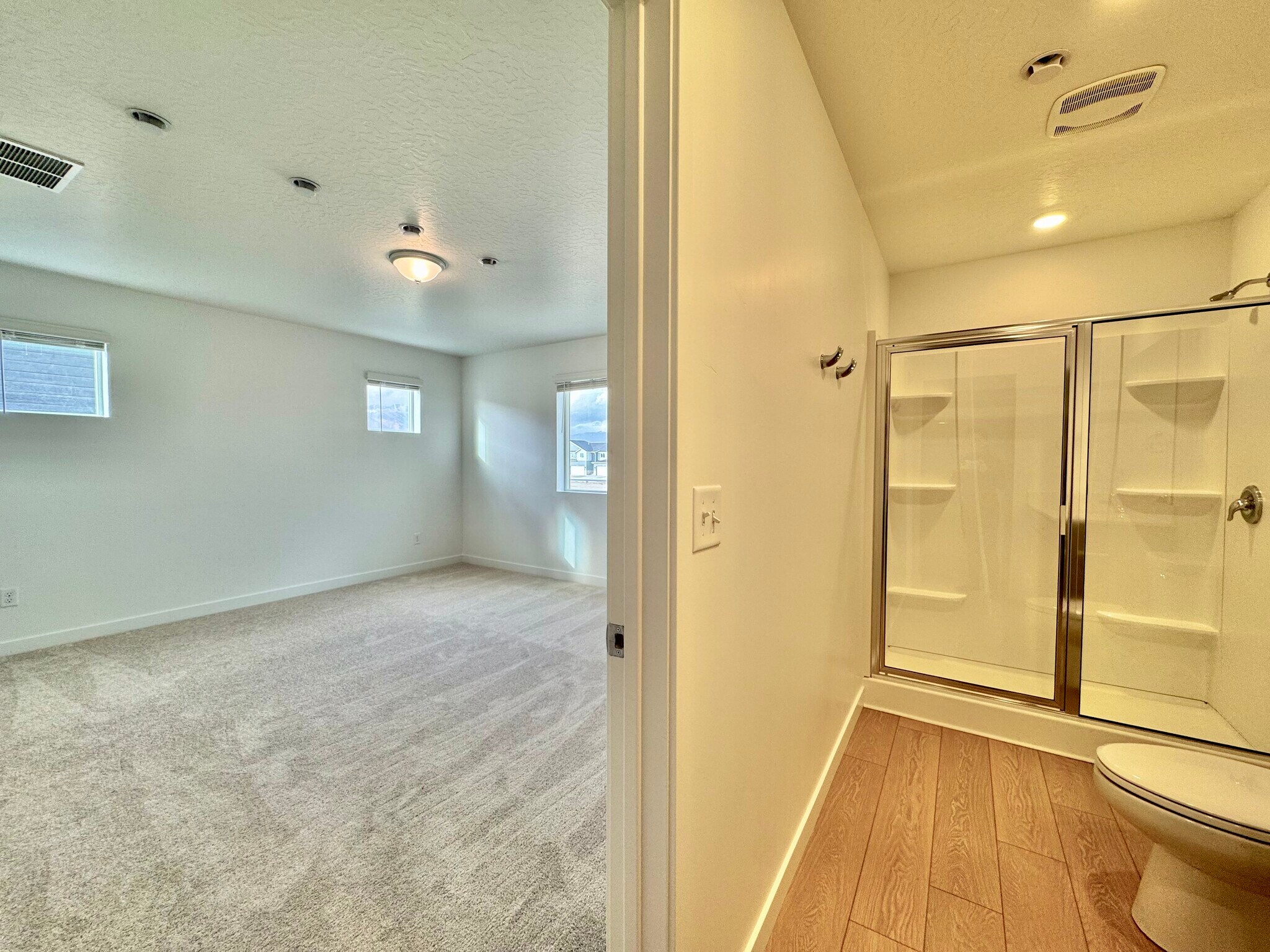 Building Photo - 2071 Sand Holw Dr