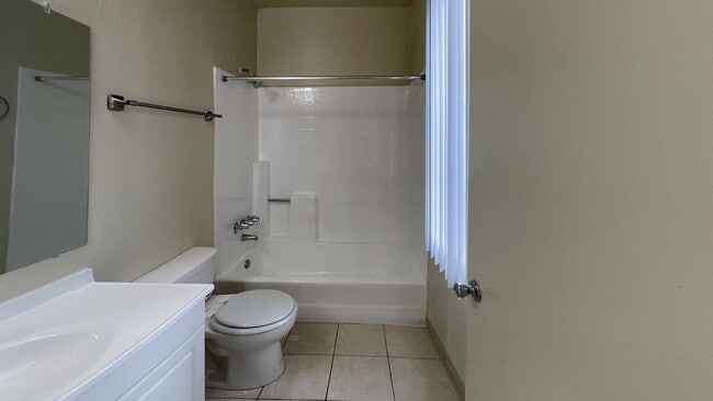 Floorplan - Francis Apartments