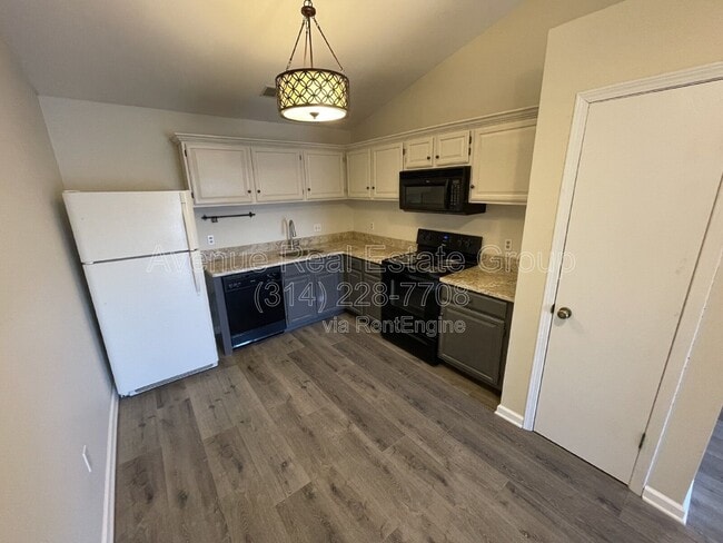 Building Photo - 1231 Creve Coeur Crossing Ln