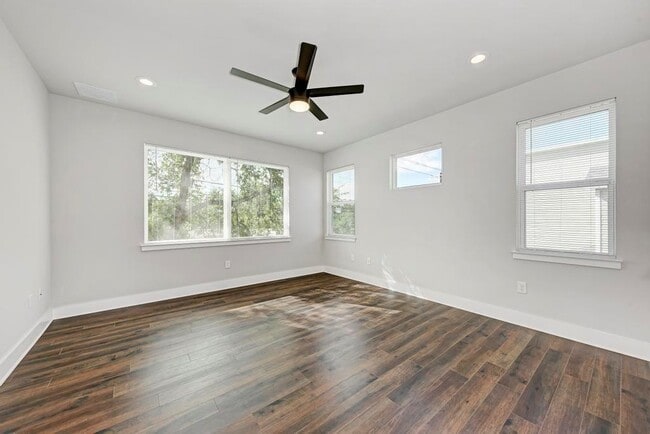 Building Photo - 7714 Watson St