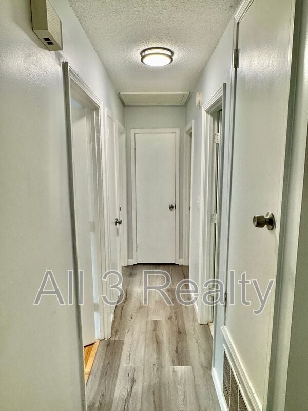 Building Photo - 4446 Wimbledon Rd