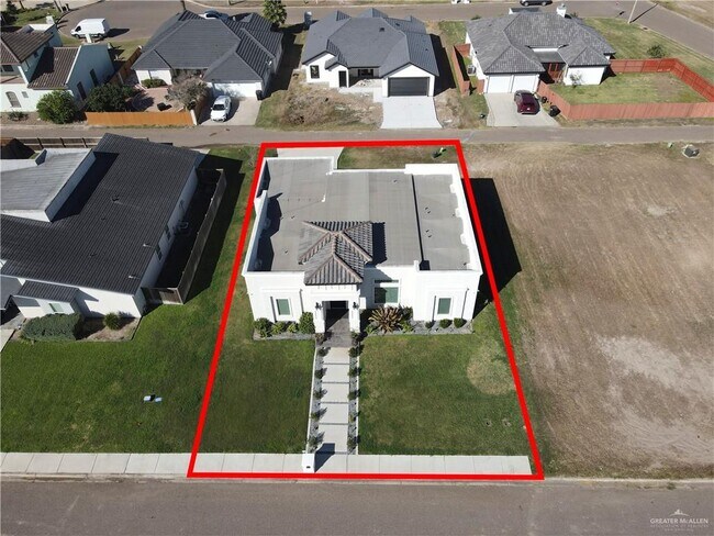 Building Photo - 31 Tierra Escondido