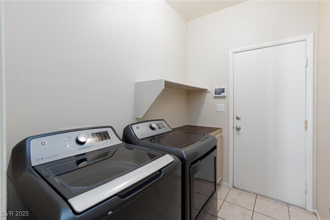 Building Photo - 7809 Idle Spring Ct