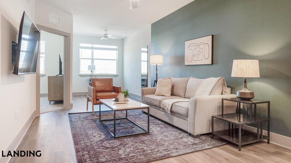 Building Photo - 2995 Railside Lp