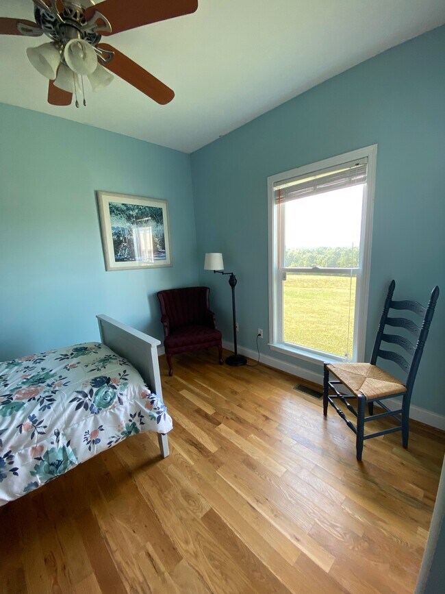 Building Photo - 149 Bowen Farm Rd