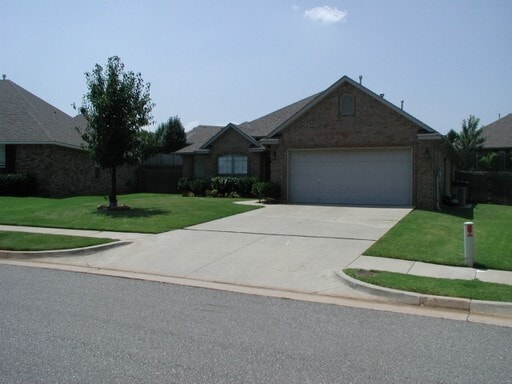 Building Photo - Gated Community with Pool, Park & Pond - Edmond North Schools