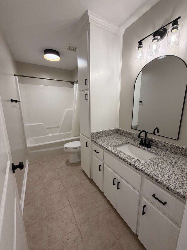 Building Photo - Available for rent in Chapelwood Subdivision