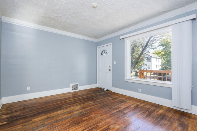 Building Photo - 20235 San Juan Dr