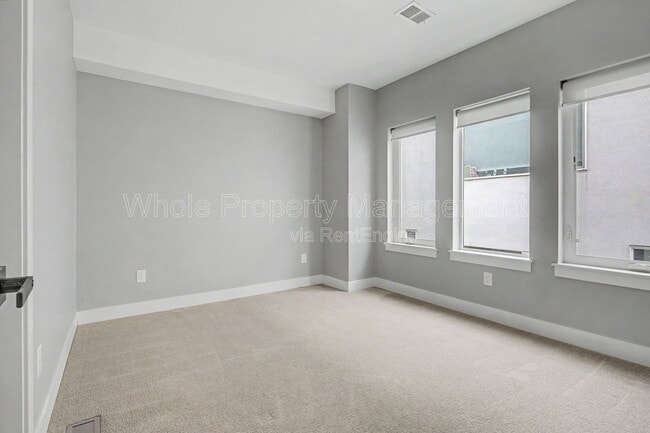 Building Photo - 4525 Tennyson St