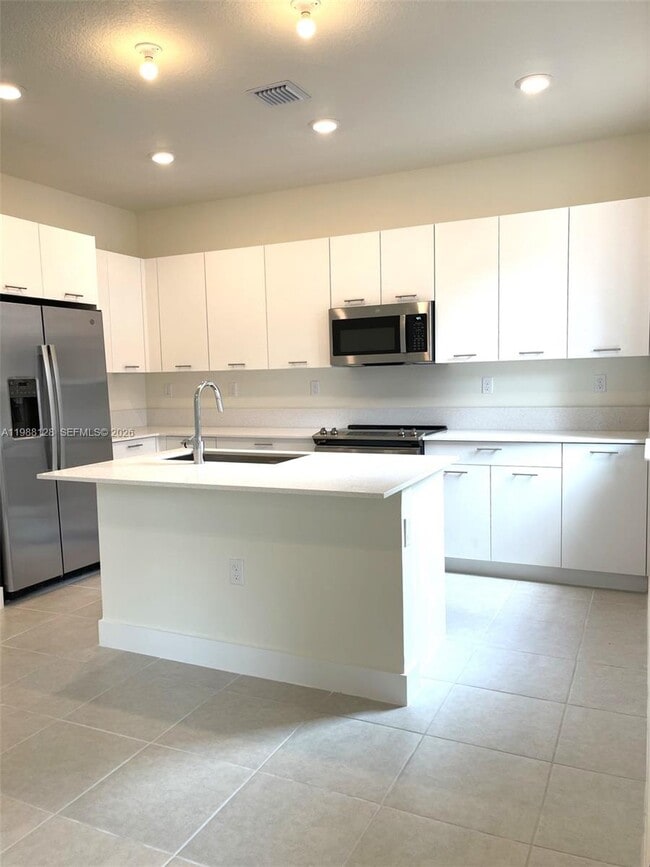 Building Photo - 4227 NW 83rd Ave