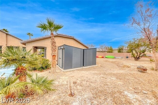 Building Photo - 5527 Breecher Ave