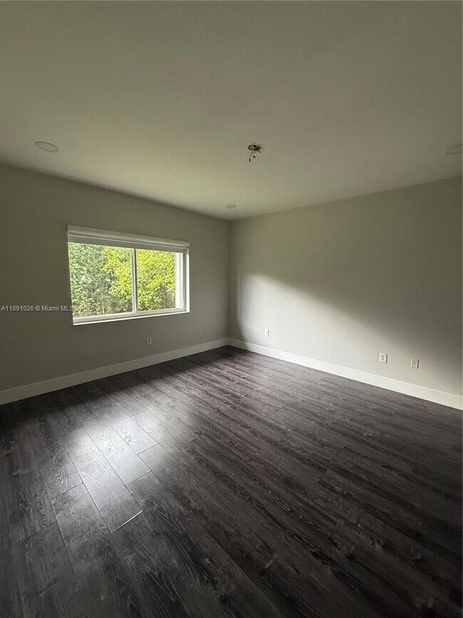 Building Photo - 17610 SW 80th Ct