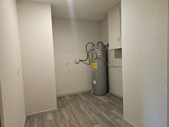 Building Photo - 2605 B F Terry Blvd