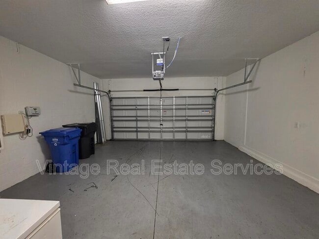 Building Photo - 10049 Victory Gallop Loop